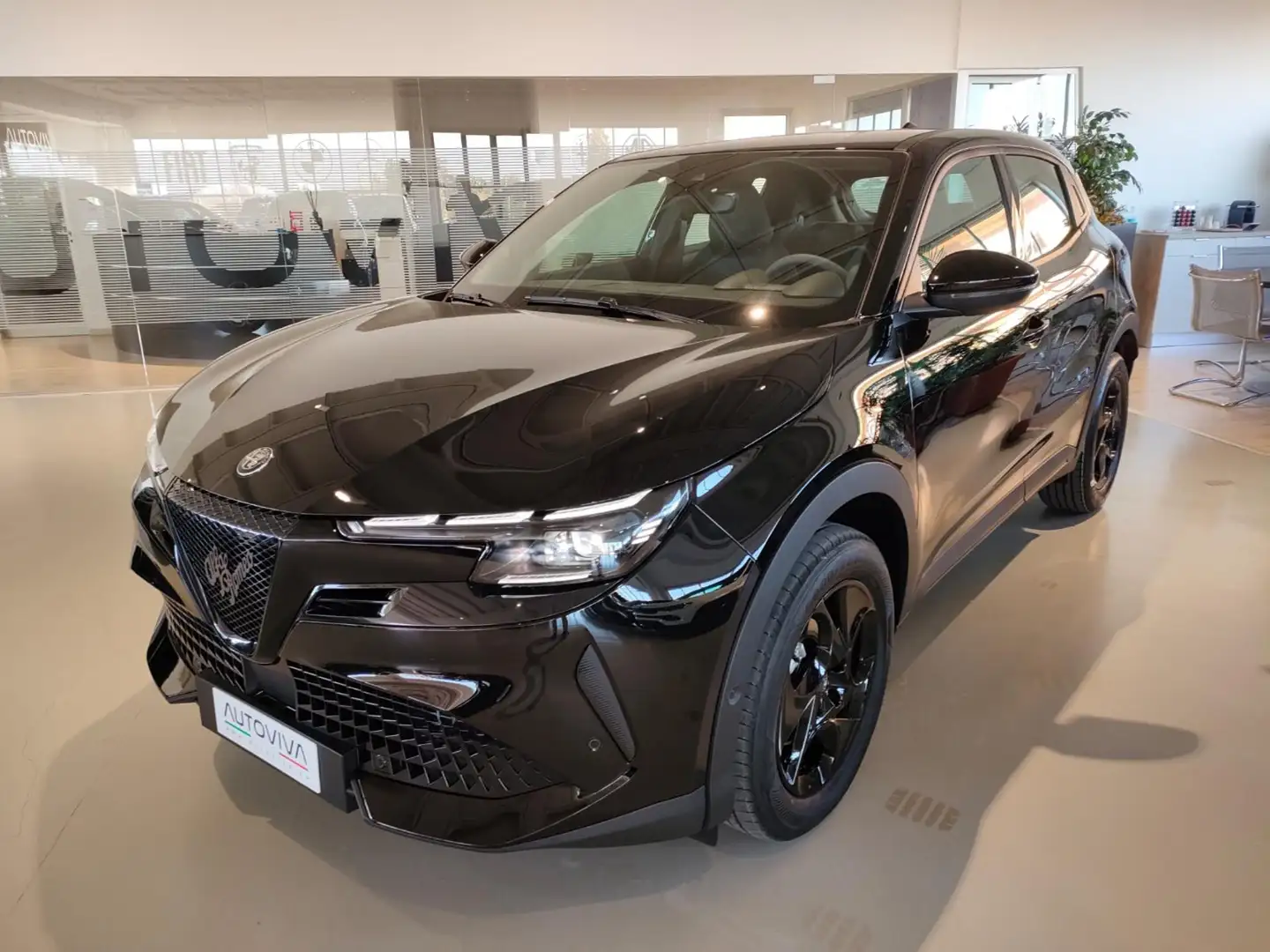 Alfa Romeo Junior 1.2 145 CV Hybrid eDCT6 con Pack Techno Nero - 1