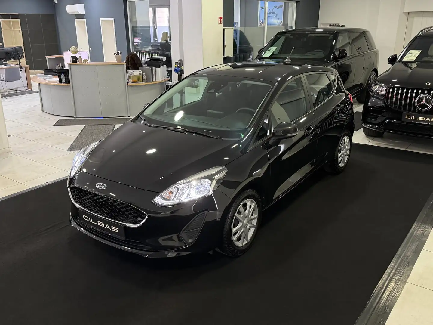 Ford Fiesta 1.0 EcoBoost Cool & Connect*NAVI*PDC*SHZ* Noir - 1