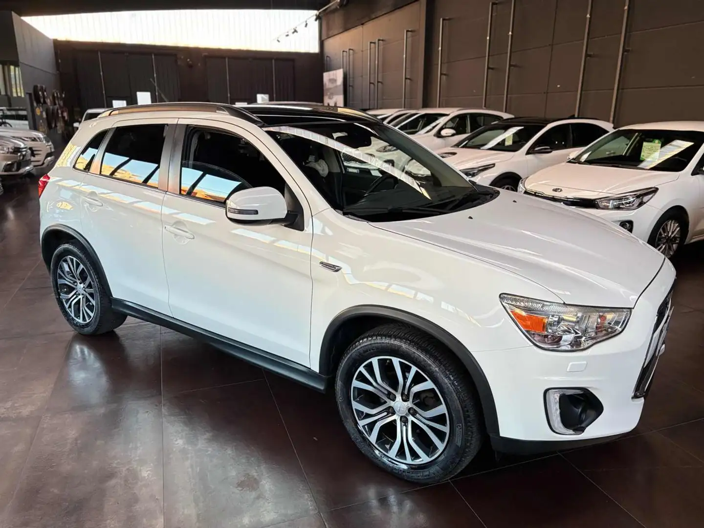 Mitsubishi ASX 1.6 DI-D 114 CV 2WD Instyle Panoramic Bianco - 1
