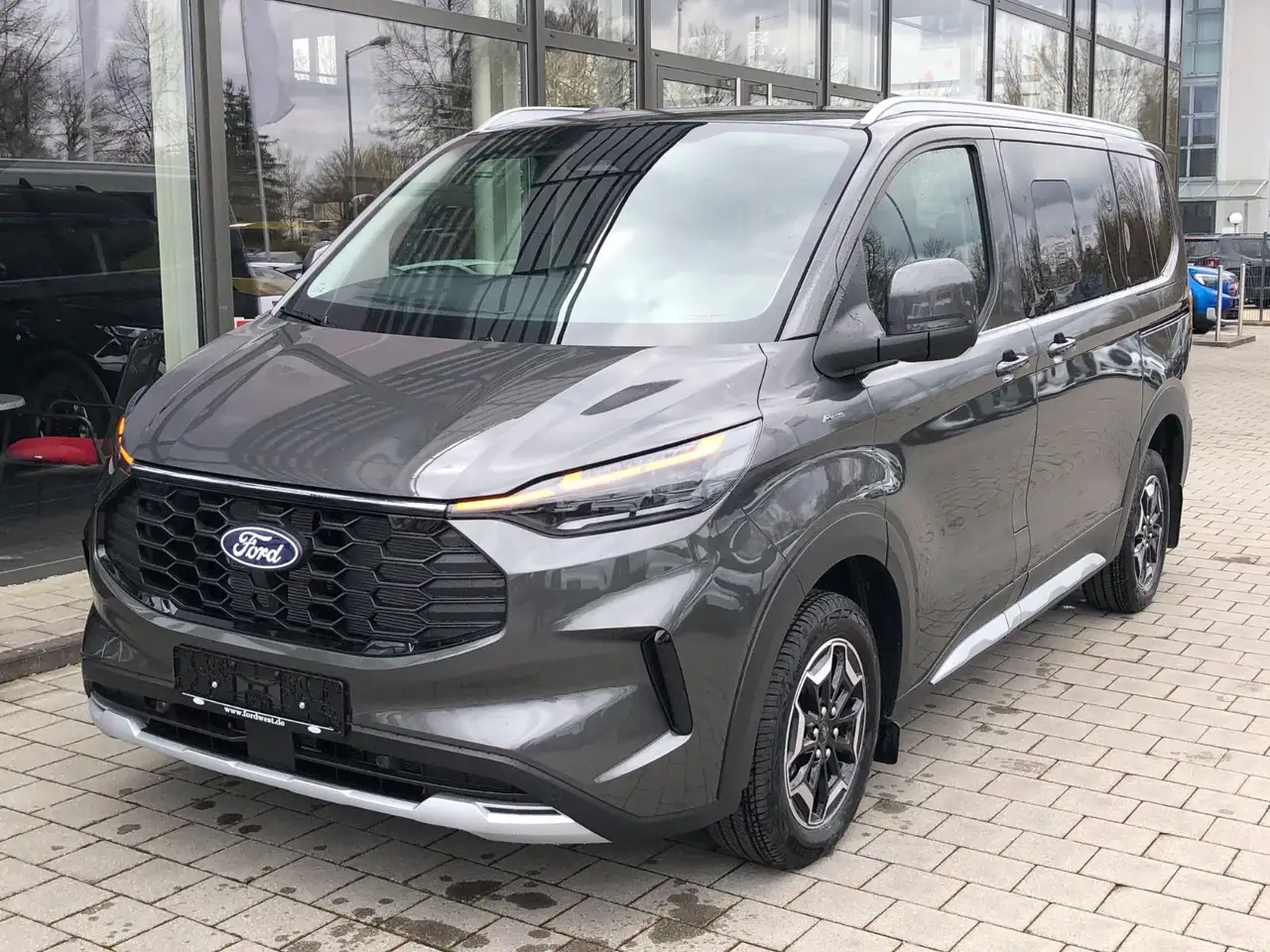 Ford Tourneo Custom 2026