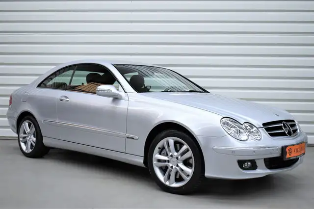 Mercedes-Benz CLK 350 CLK350 Avantgarde+Automatik+BiXenon+Nur 21.100KM