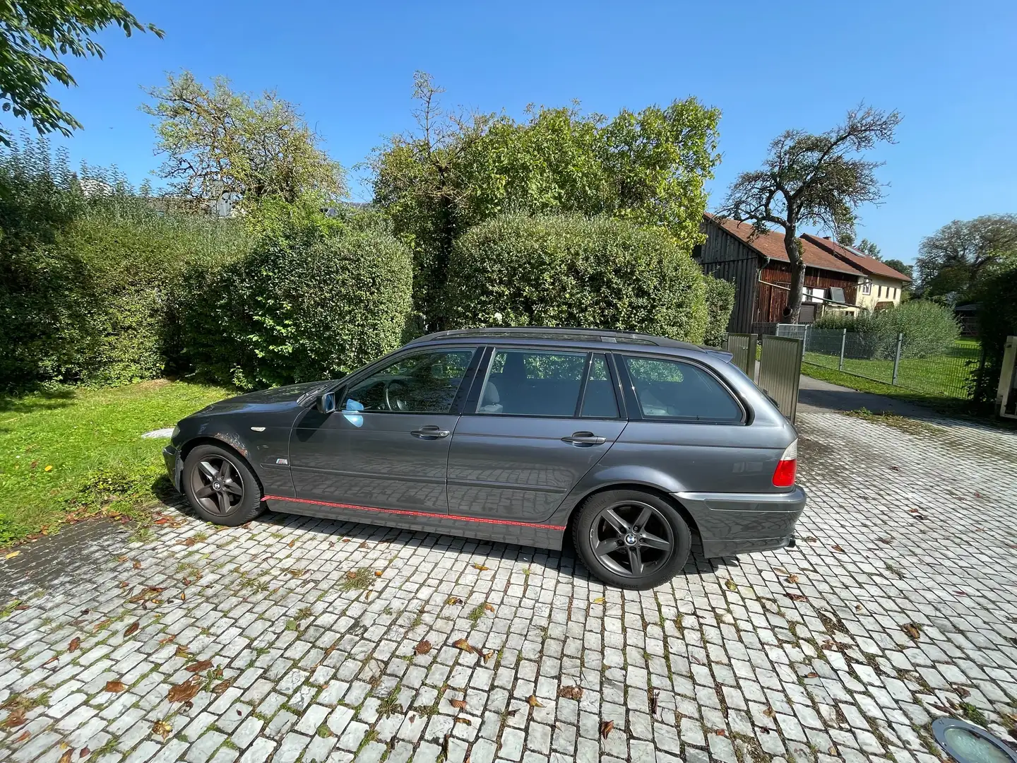 BMW 325 BMW E46 325i - Grunderneuerter Motor & 8-Fach BR Grigio - 1