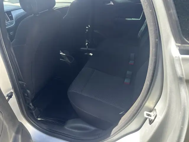Opel Crossland X view 15