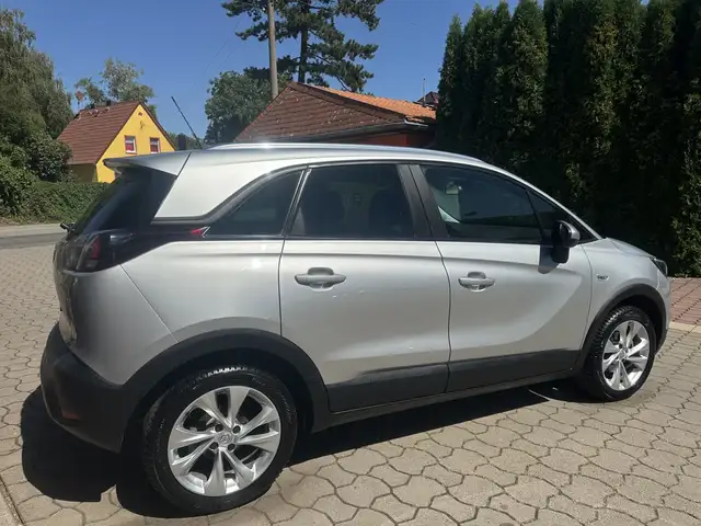 Opel Crossland X view 4
