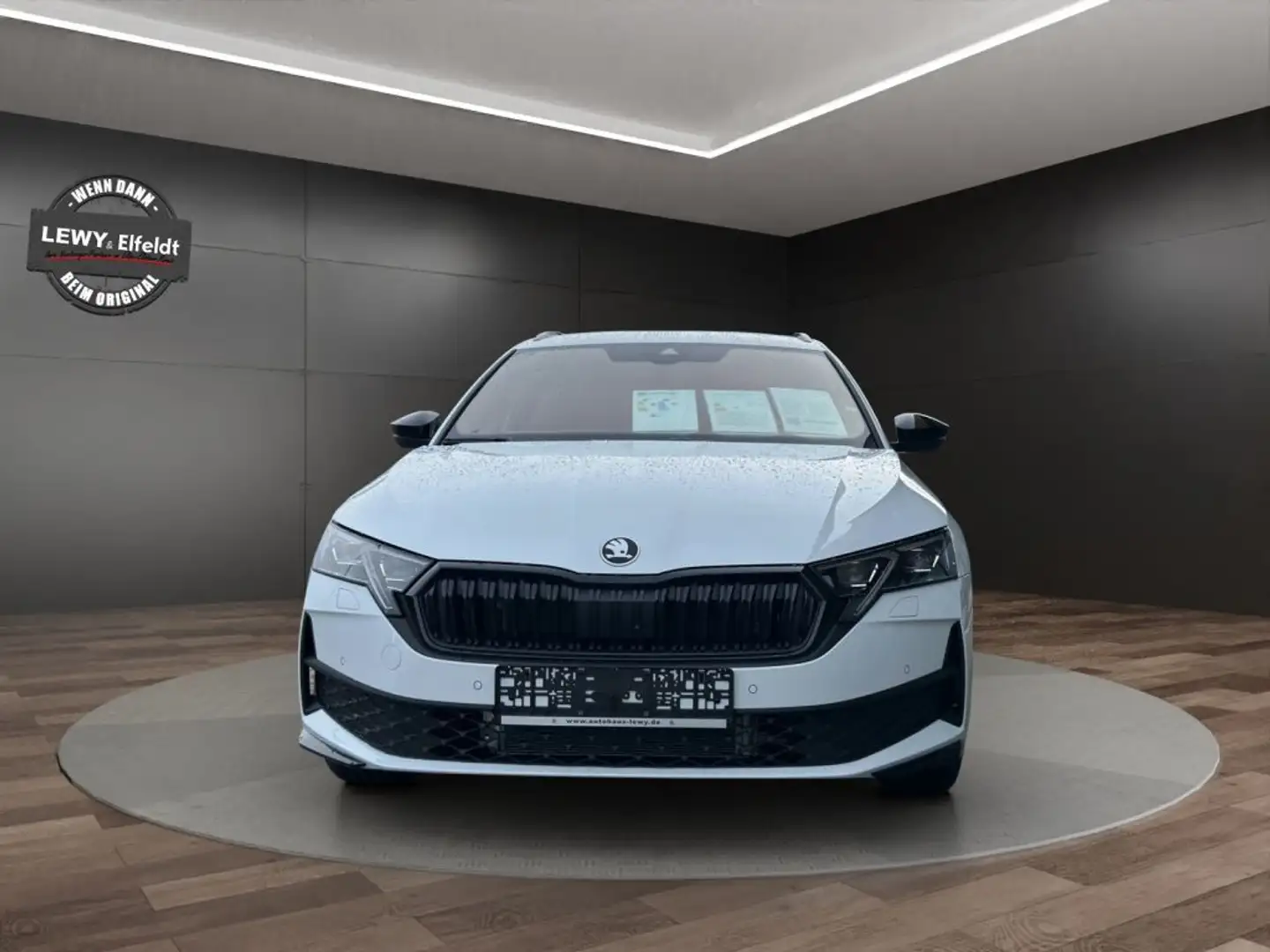 Skoda Octavia Combi 1.5 TSI mHEV DSG Sportline Weiß - 2