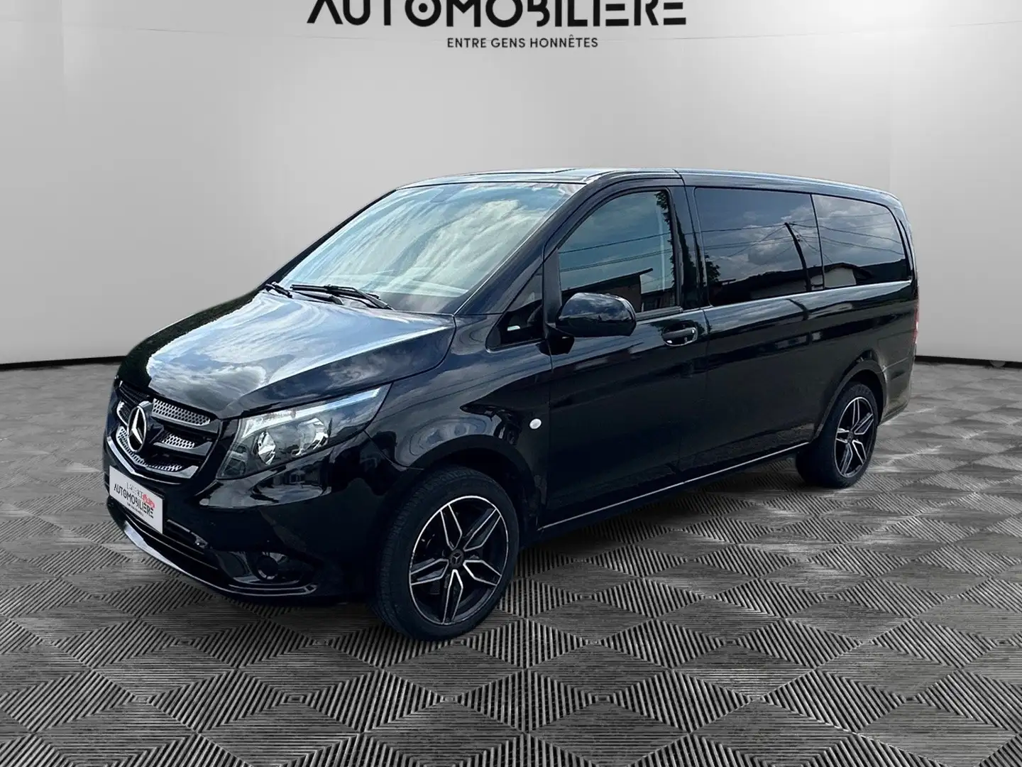 Mercedes-Benz V 200 V 200 d lang 7G-TRONIC Rise Noir - 1