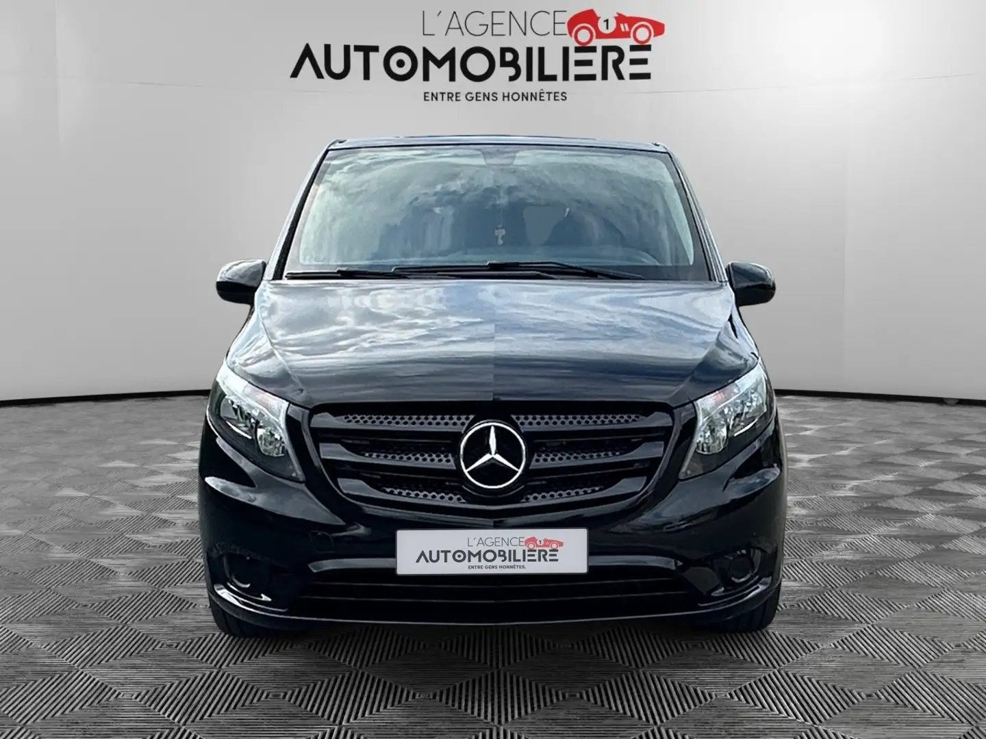 Mercedes-Benz V 200 V 200 d lang 7G-TRONIC Rise Noir - 2