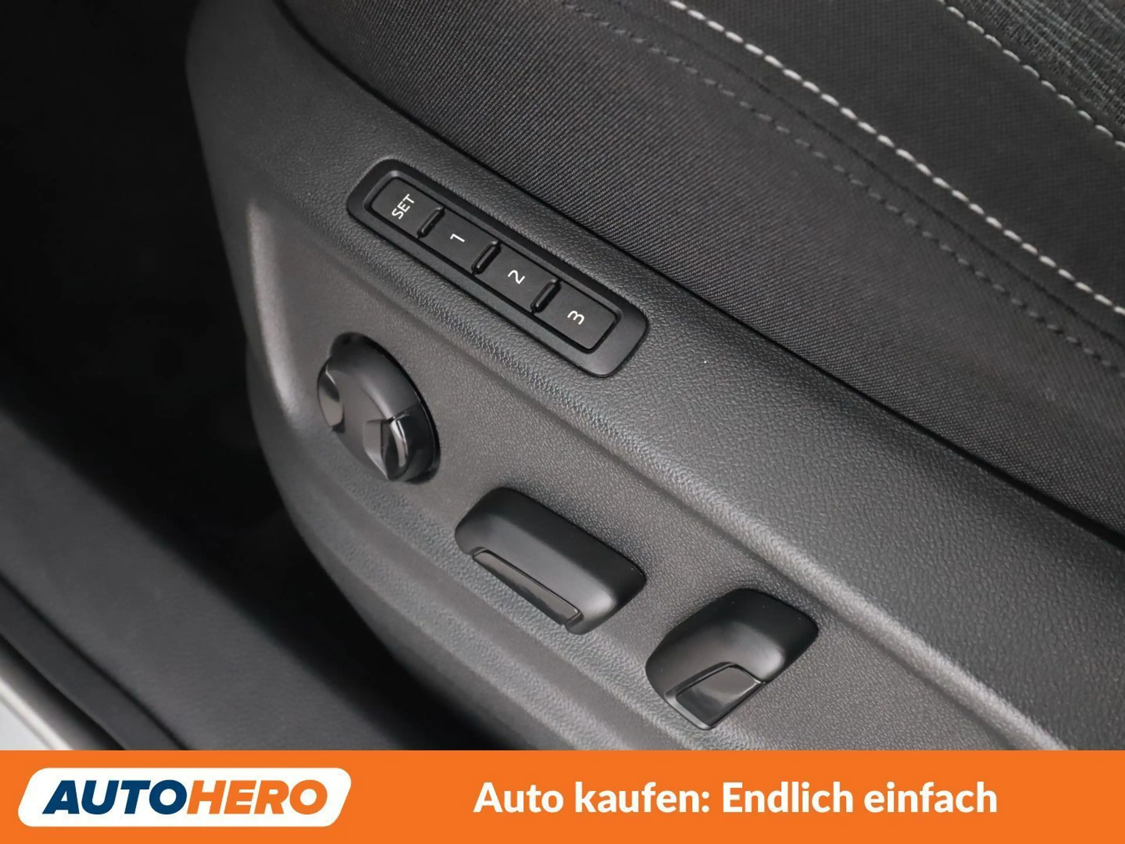 Skoda Karoq 2.0 TDI Style SC 4x4 — photo 30
