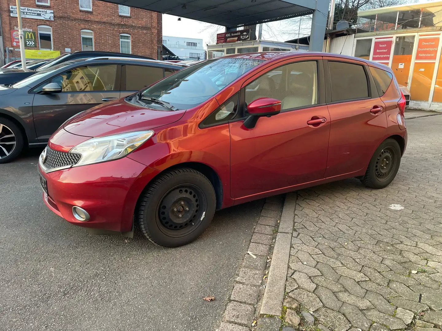Nissan Note Tekna Rosso - 1