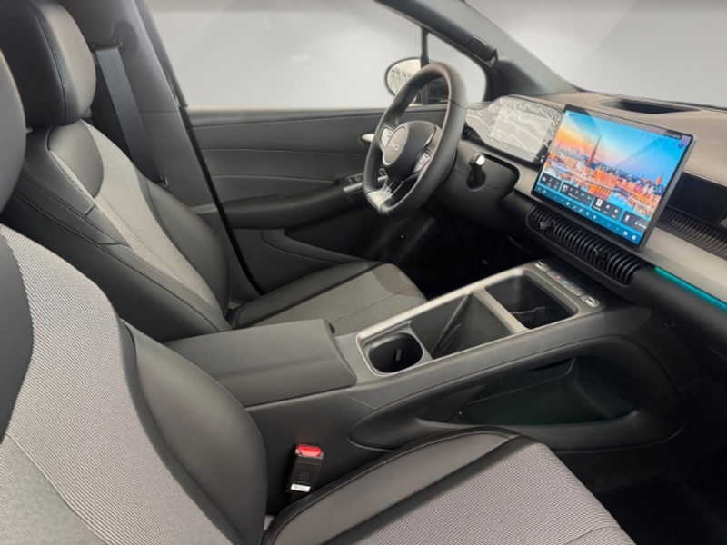 BYD Dolphin G DM-i Comfort LED/360Kamera/Pano/Soundsystem — photo 12
