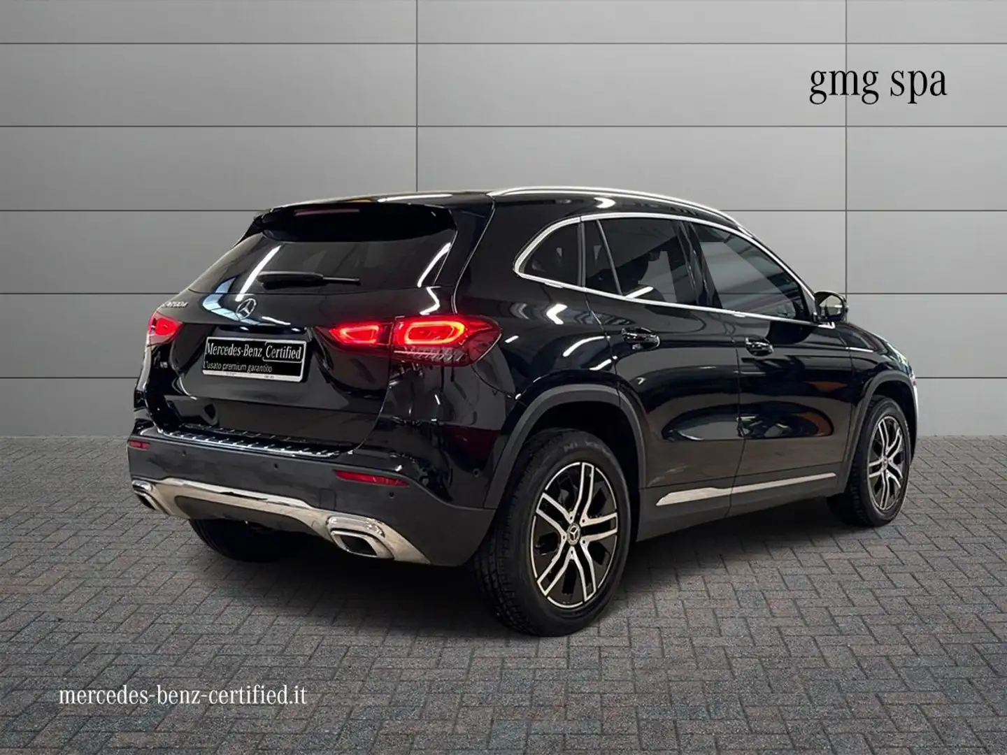 Mercedes-Benz GLA 200 200 d Sport Plus auto Zwart - 2