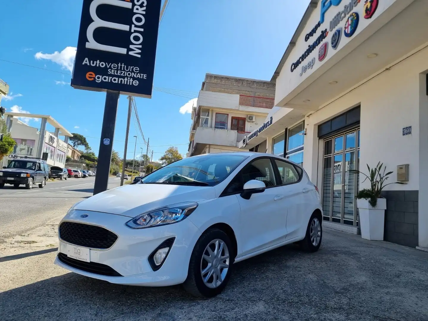 Ford Fiesta 1.5 TDCi 5 porte 2 posti VAN Bílá - 1