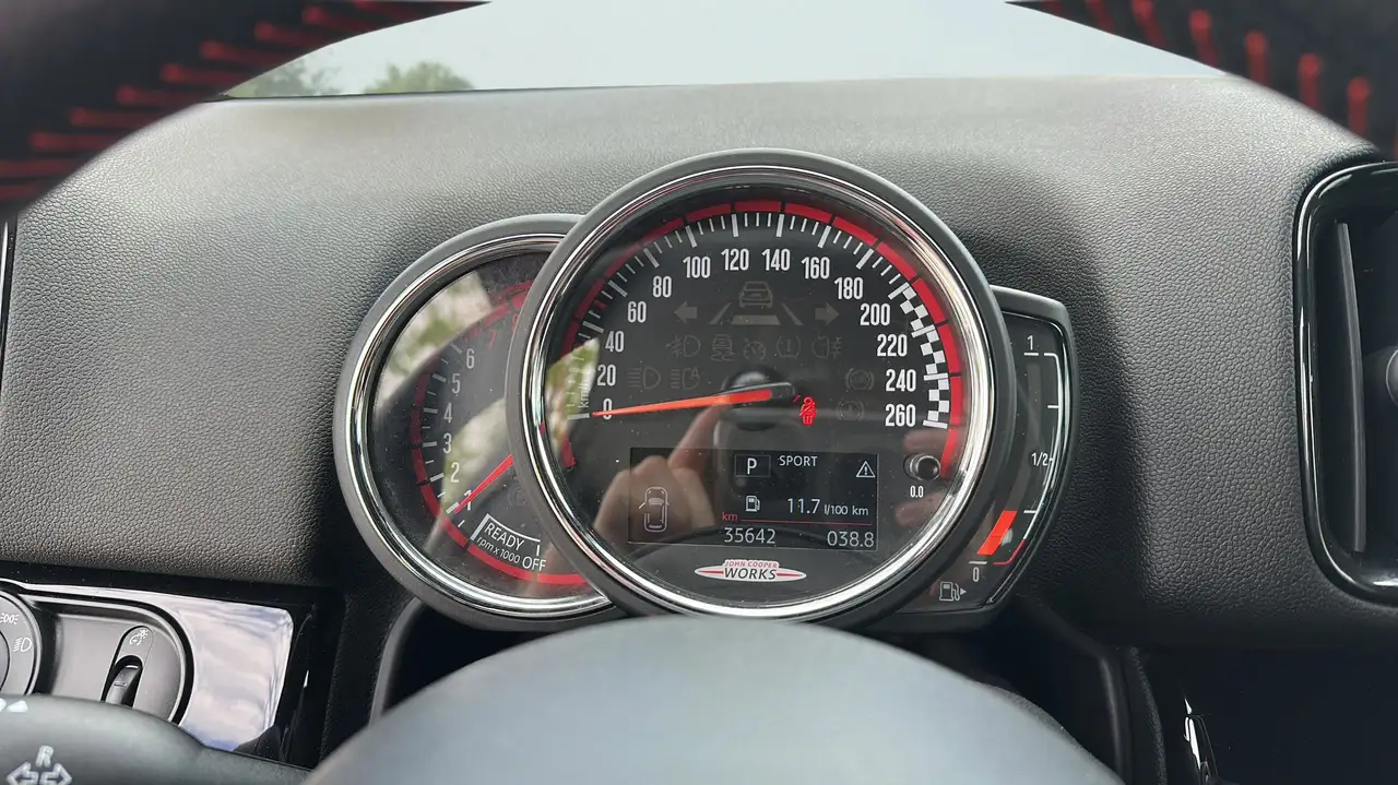 MINI John Cooper Works Countryman снимка MINI John Cooper Works Countryman