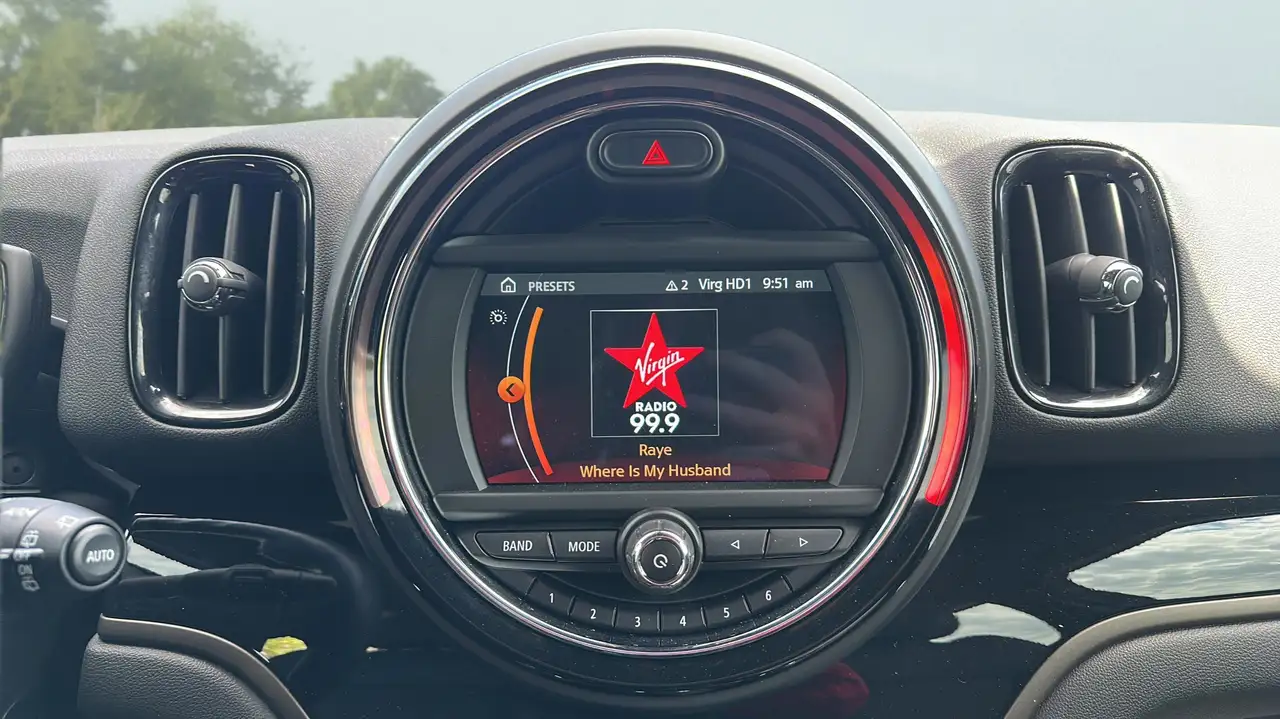 MINI John Cooper Works Countryman снимка MINI John Cooper Works Countryman