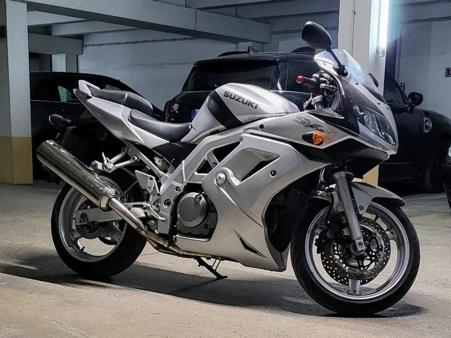 Suzuki SV 650 SV650S "Kante" | EZ2004 | 22.500 km | Срібний - 2