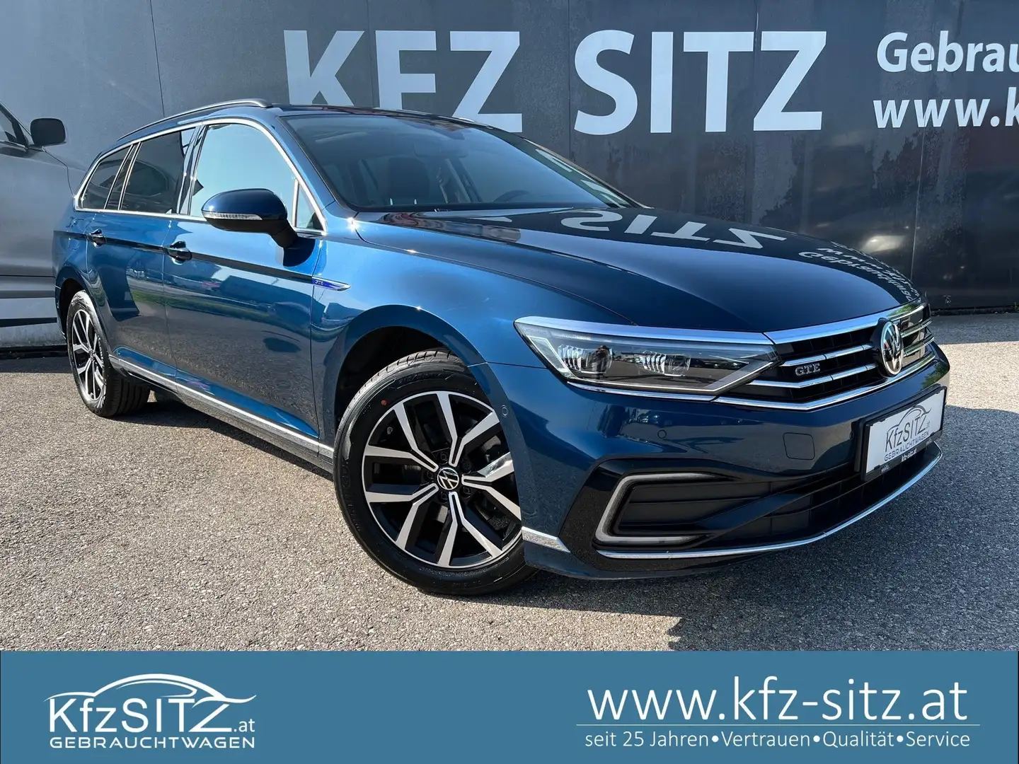 Volkswagen Passat Variant GTE 1,4 TSI PHEV DSG | NP: €62.000 Blau - 1