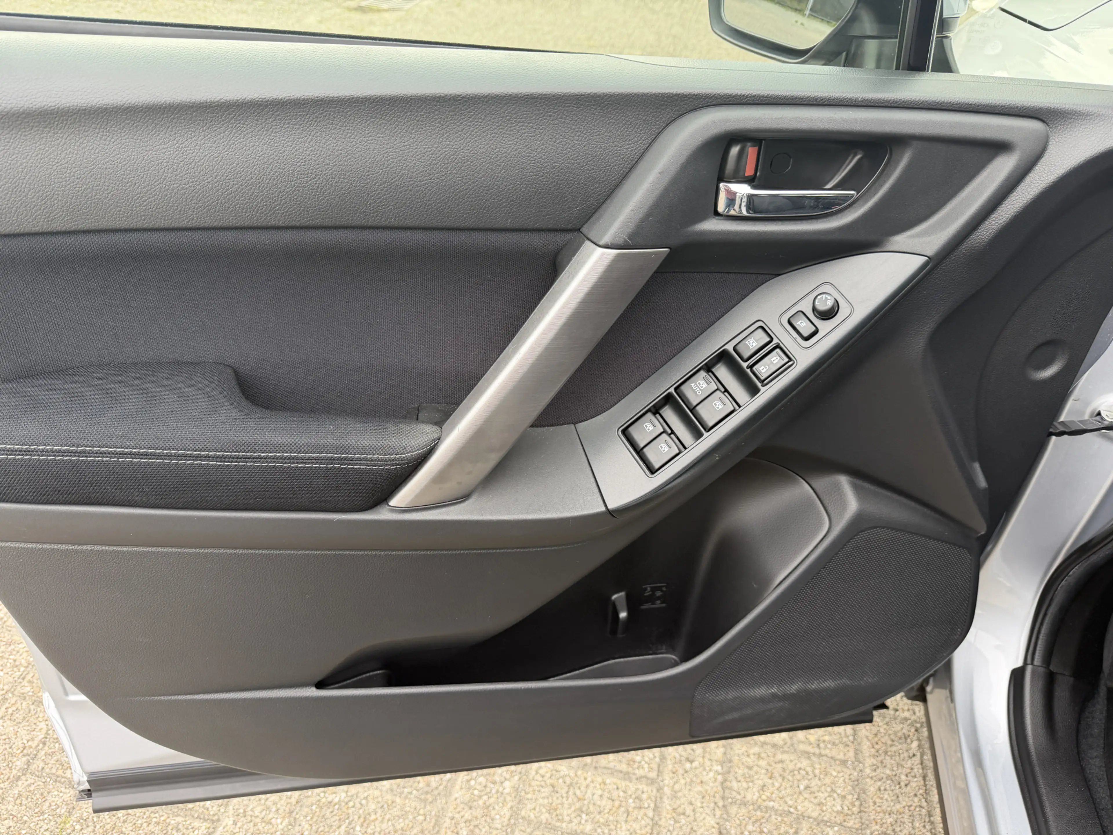 Subaru Forester 2.0 Luxury — photo 13
