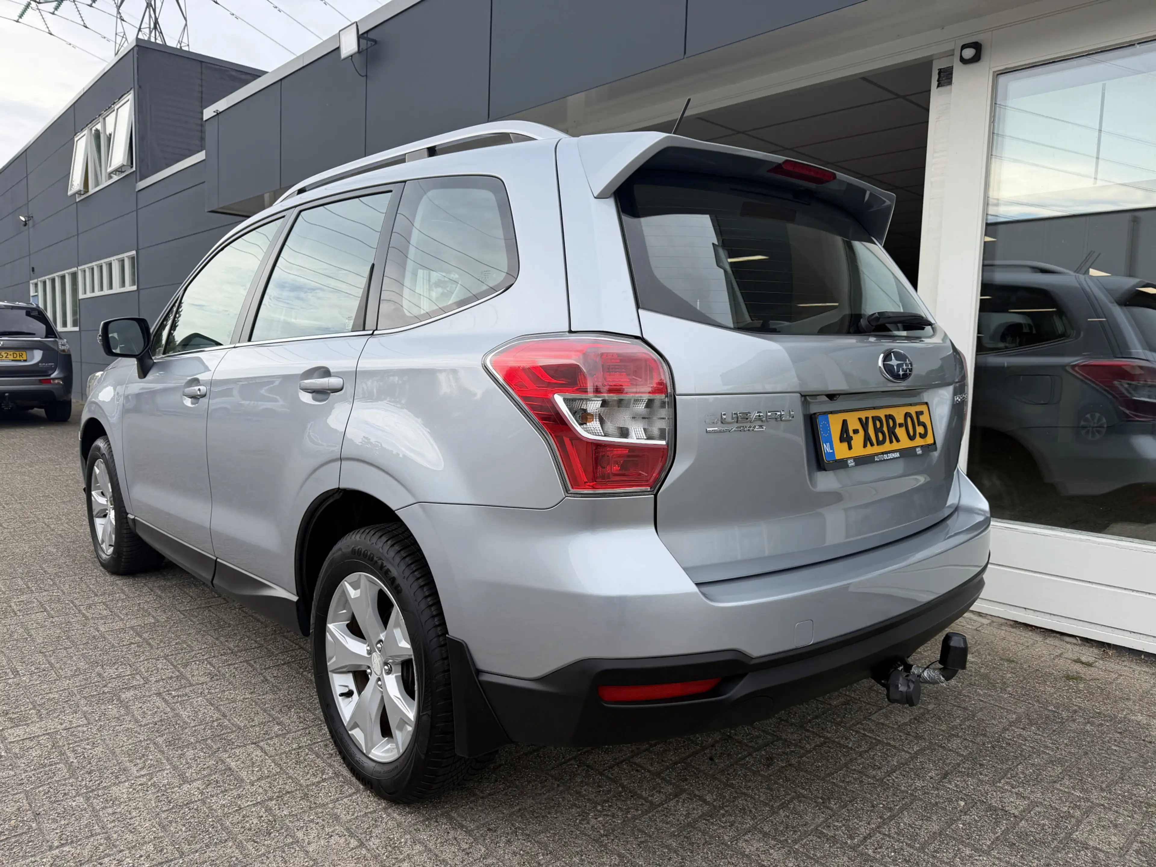 Subaru Forester 2.0 Luxury — photo 4