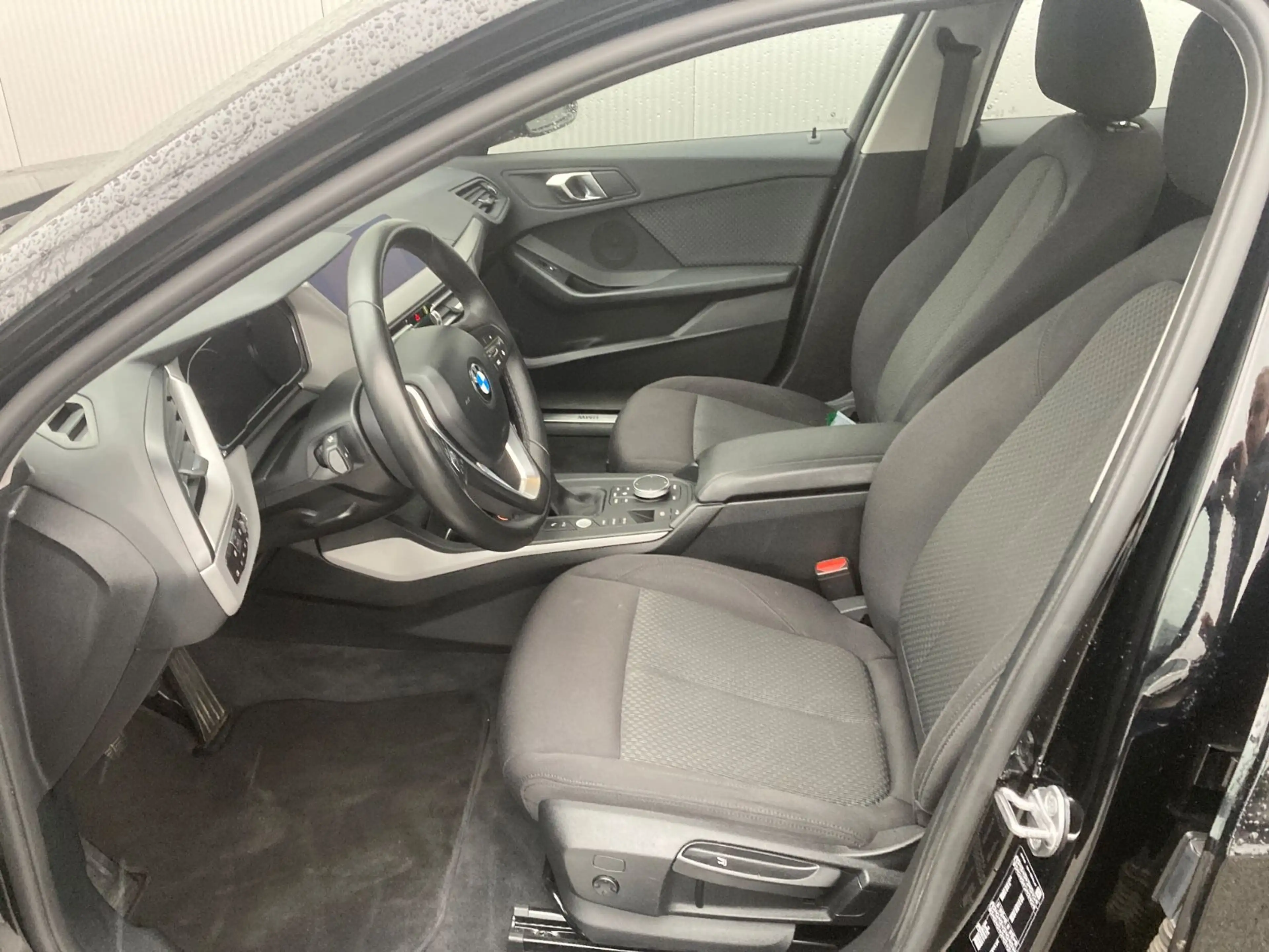BMW 118 i Advantage *DAB*PDC* LED* — photo 11