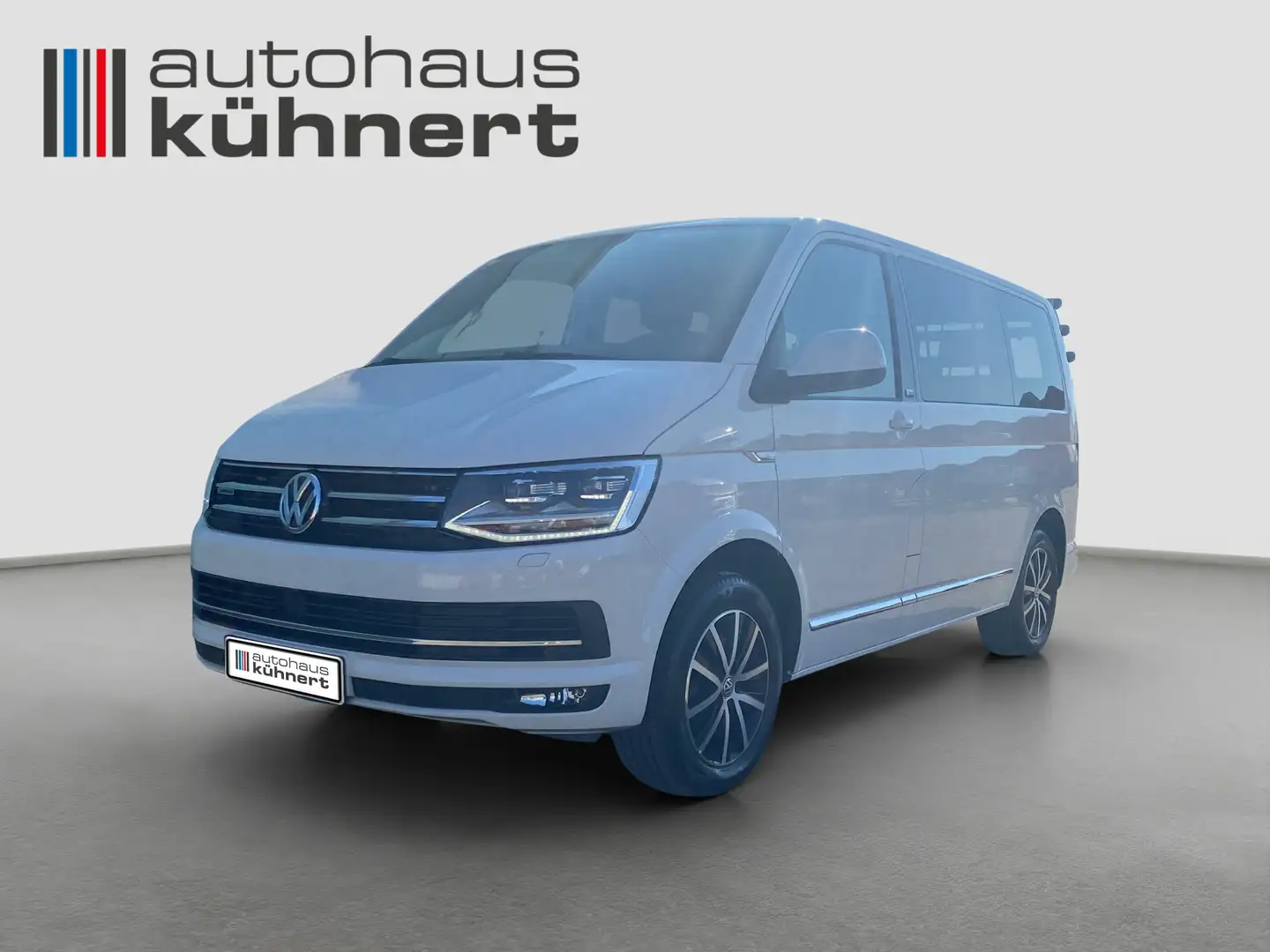 Volkswagen T6 Multivan DSG Kurz 4MOTION Generation Six ACC LED SpurAss RF Blanc - 1