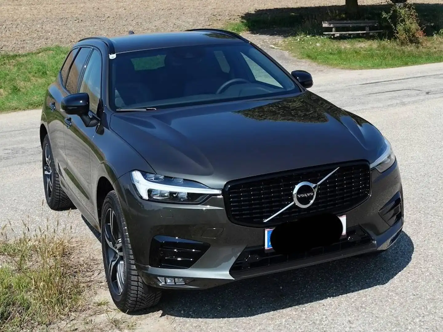 Volvo XC60 XC60 B4 R-Design Geartronic R-Design Grau - 1