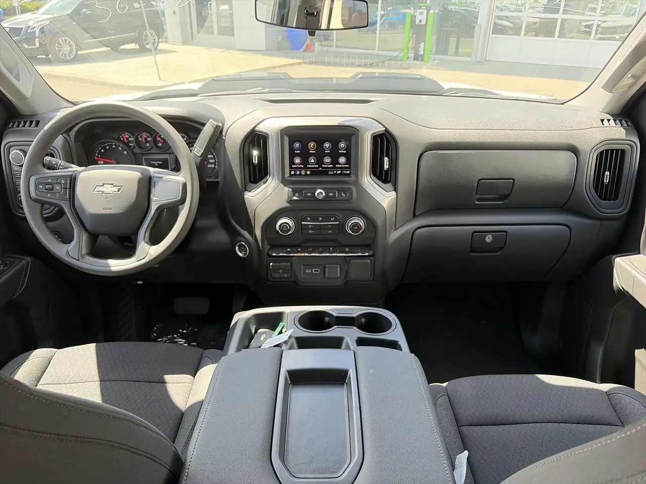 Chevrolet Silverado 1500 снимка Chevrolet Silverado 1500