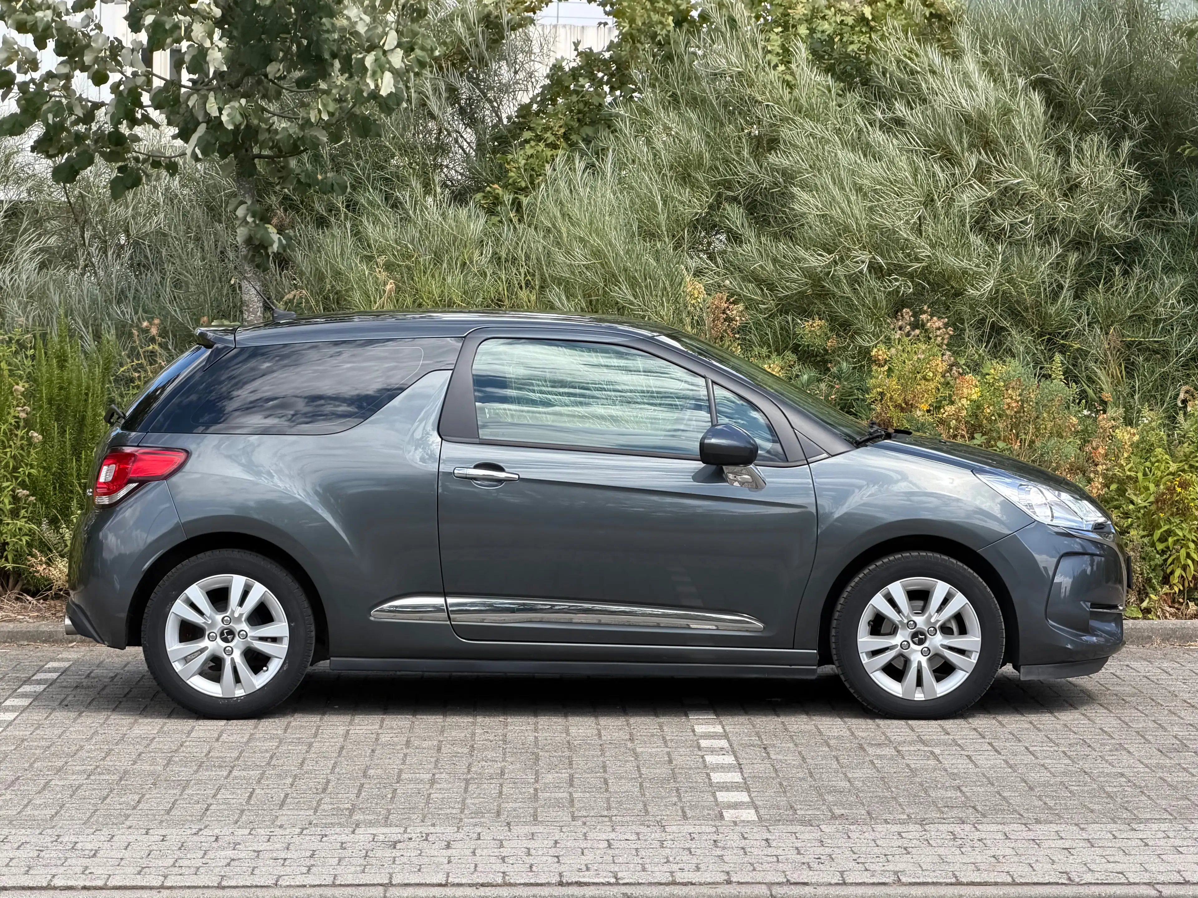 DS Automobiles DS 3 DS 3 1.2i PureTech Be Chic Airco, Cruise, PDC A — photo 6
