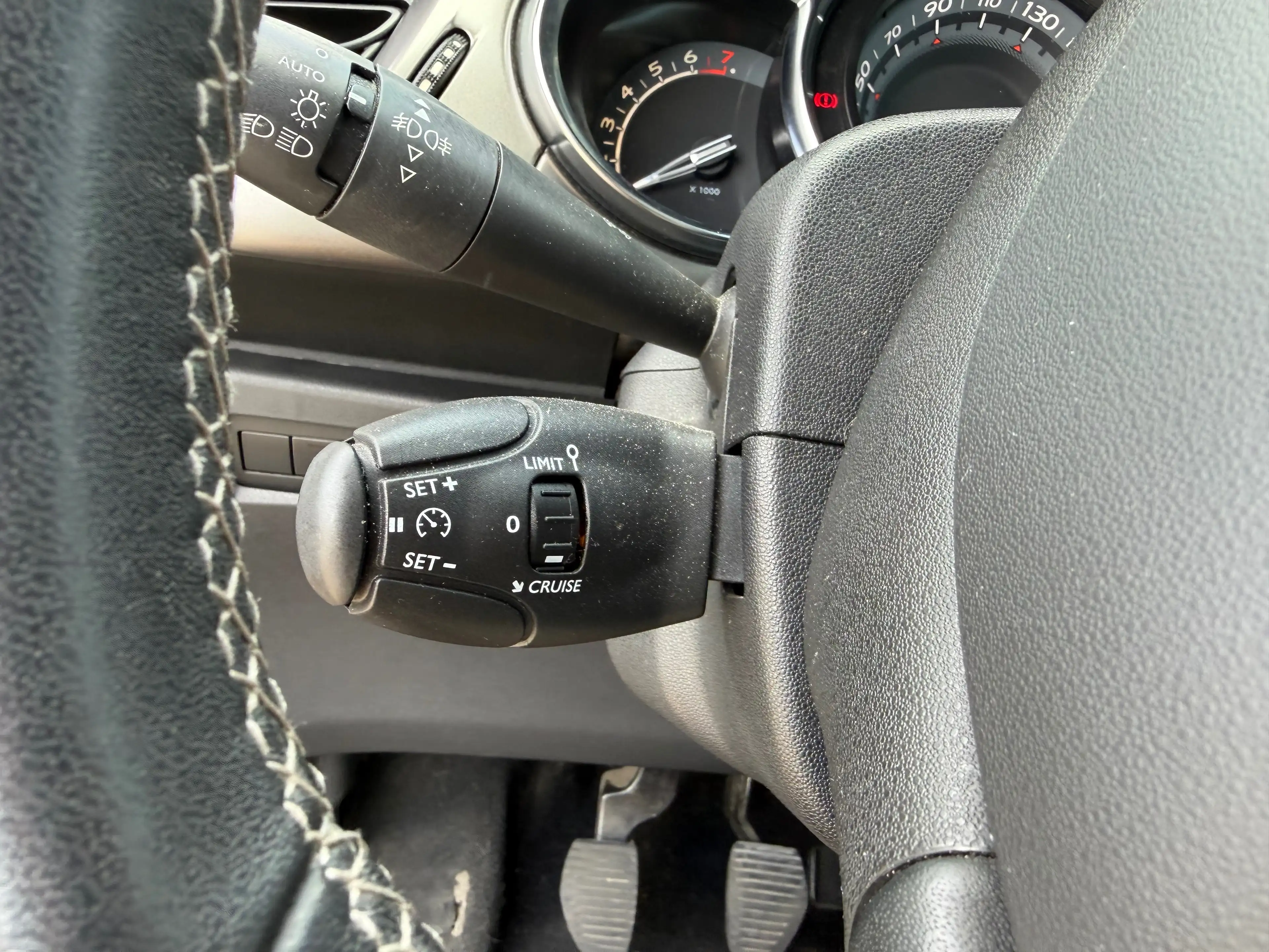 DS Automobiles DS 3 DS 3 1.2i PureTech Be Chic Airco, Cruise, PDC A — photo 12