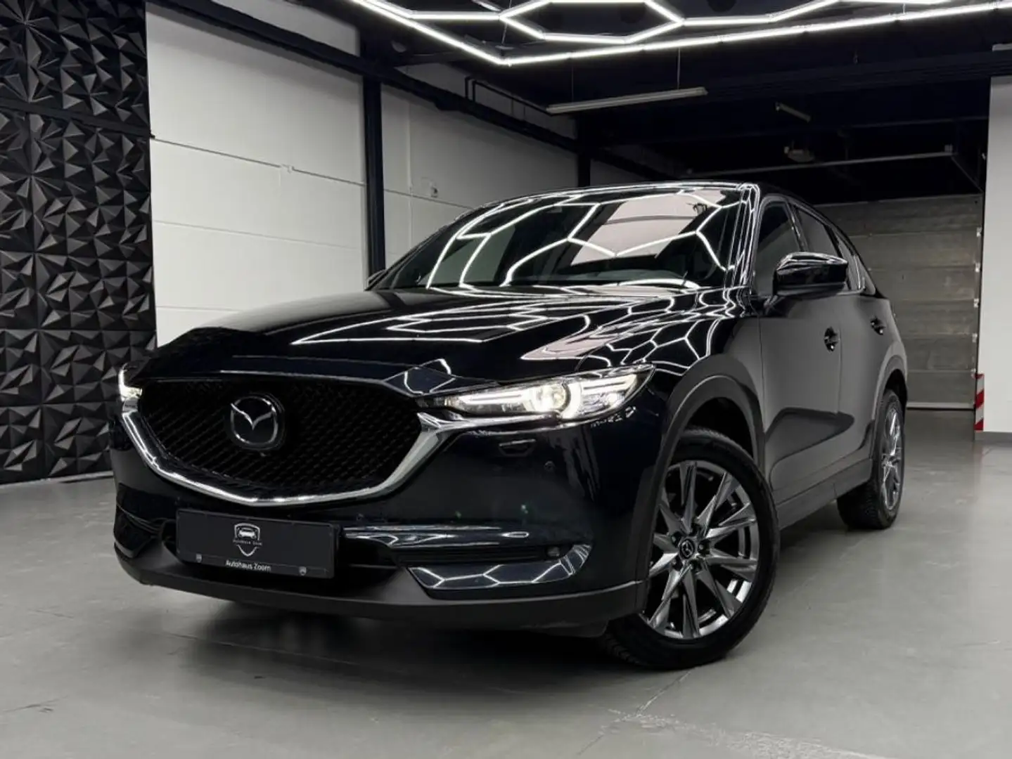 Mazda CX-5 PANO*HEAD UP*AHK*BOSE*MEMORY*360°KAMERA Schwarz - 1