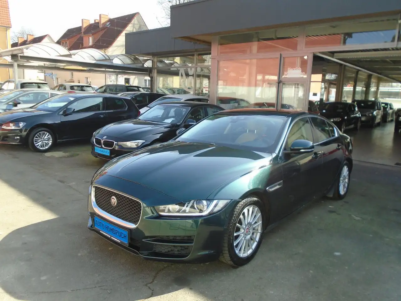 Jaguar XE