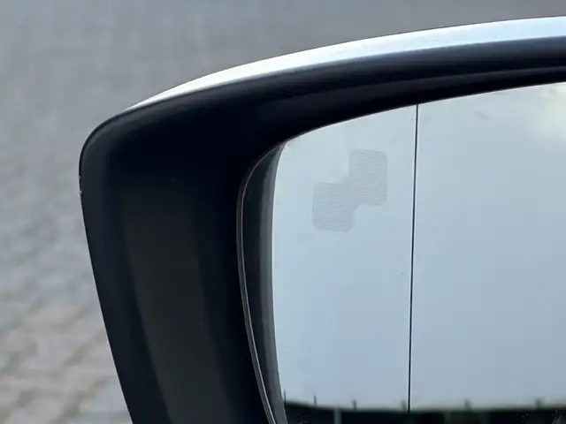 Mazda Mazda6 view 11