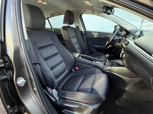 Mazda Mazda6 view 28