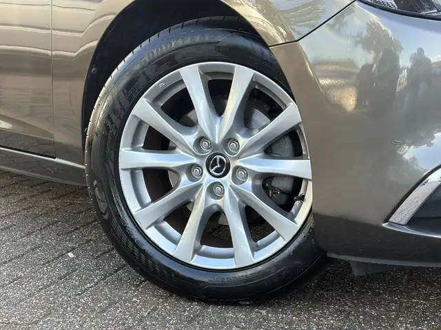 Mazda Mazda6 view 19