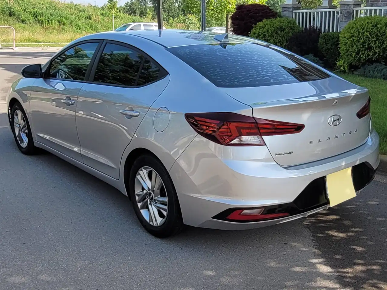 Hyundai ELANTRA fotografie Hyundai ELANTRA