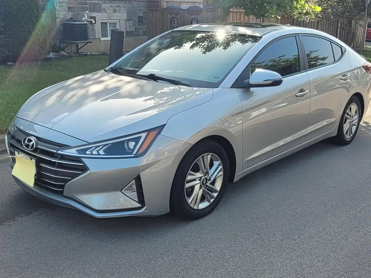 Hyundai ELANTRA fotografie Hyundai ELANTRA