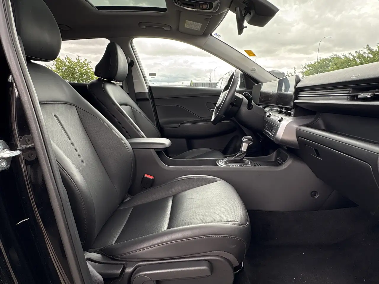 Hyundai KONA снимка Hyundai KONA