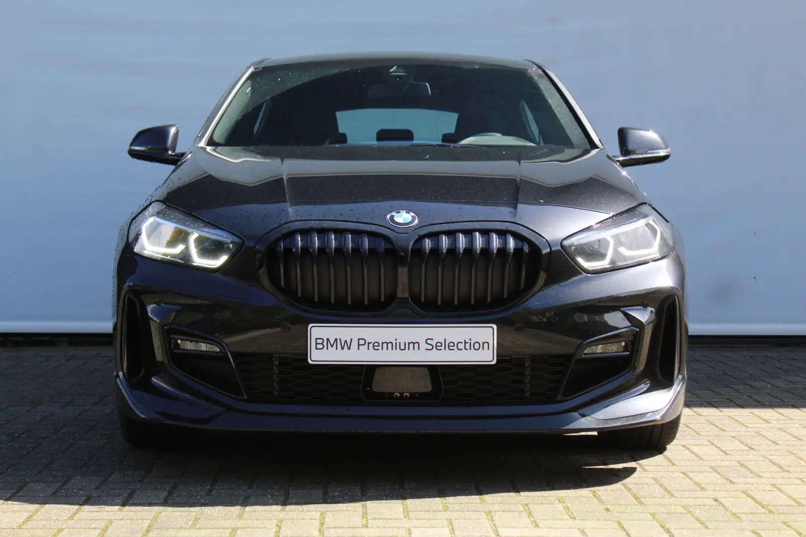 BMW 118 1-serie 118i M Sport / Adaptieve LED / Sportstoele Noir - 2