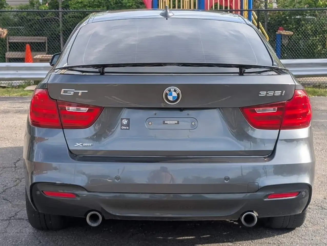BMW 3 Series снимка BMW 3 Series