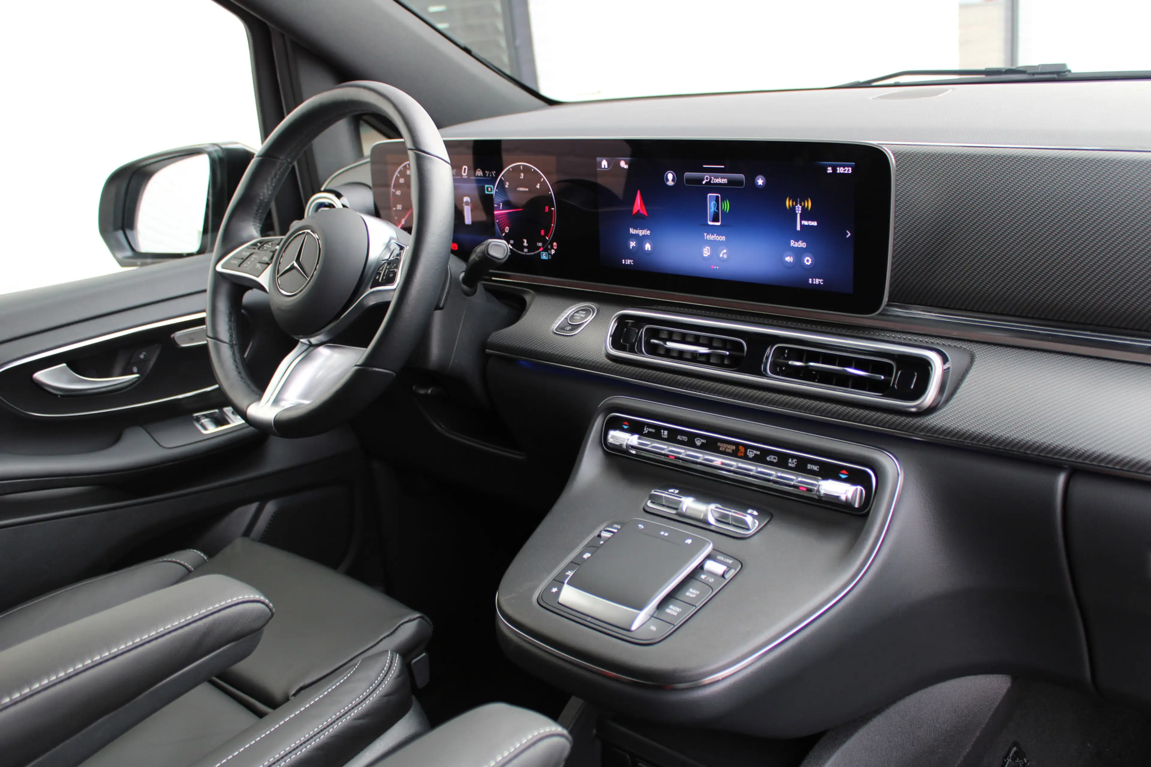Mercedes-Benz V 250 250d / DC / AMG / 2x Elec Schuifdeur / Camera / Vo — photo 4