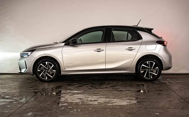 Opel Corsa view 2