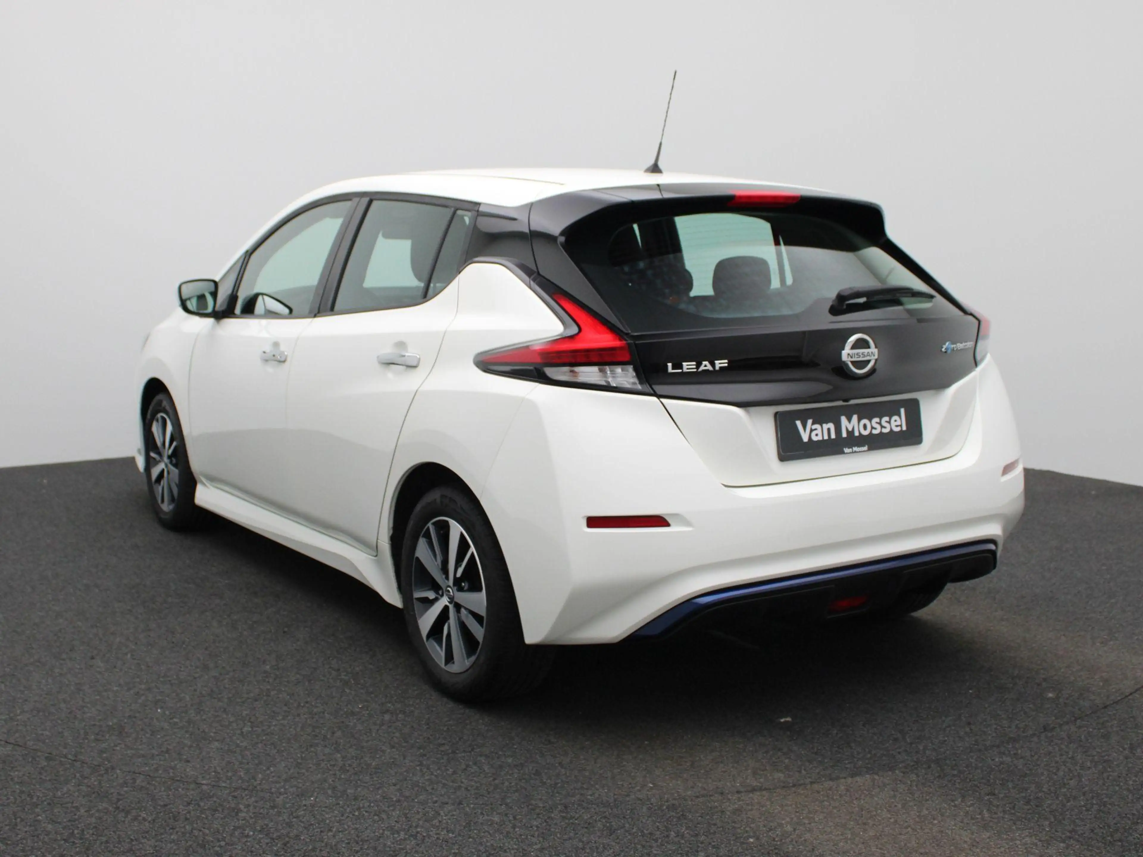 Nissan Leaf Acenta 40 kWh NAVI | CAMERA | Tel. — photo 2