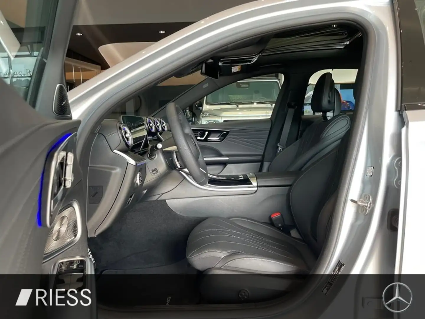 Mercedes-Benz C 300 d 4M AMG+PANO+DISTR+HA LENK+HUD+STDHZG+ Silber - 2