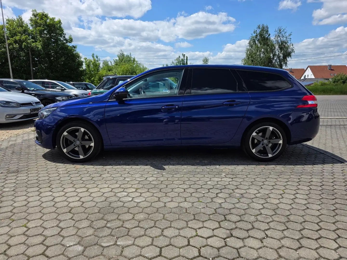 Peugeot 308 SW Active Blau - 2