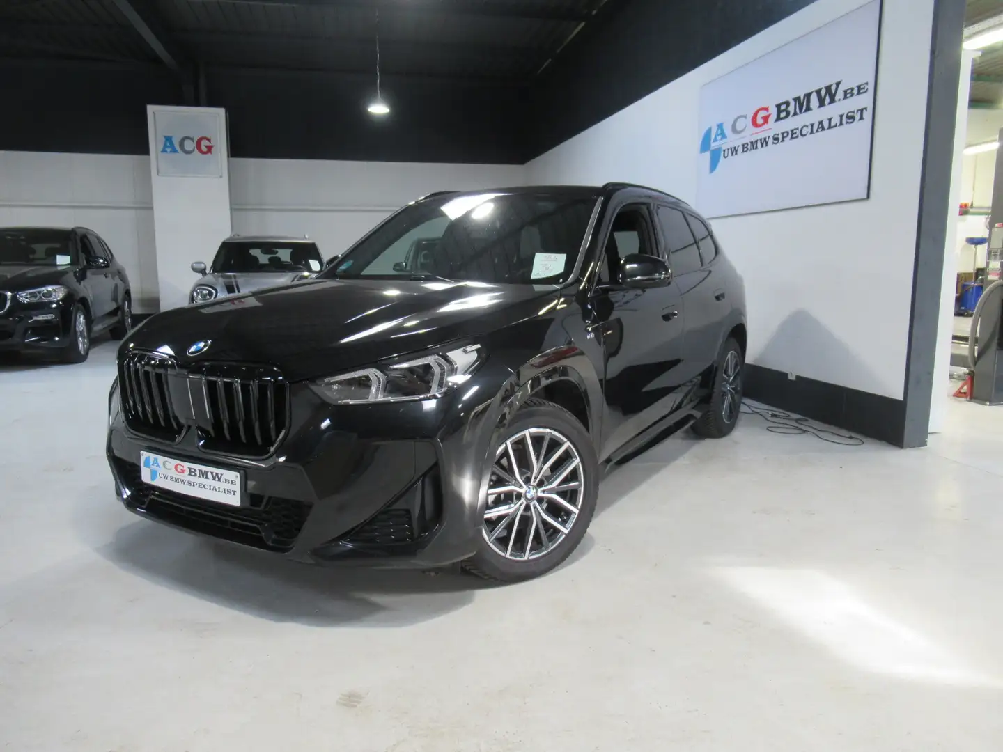 BMW X1 X1 sDrive18i Aut. M Sportpaket Schwarz - 1