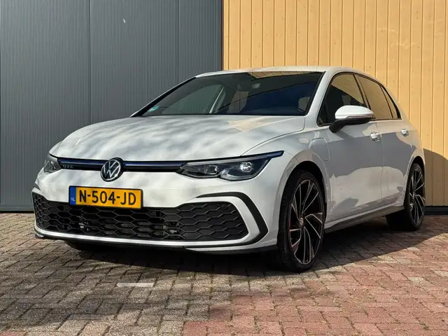 Volkswagen Golf GTE 1.4 DSG | Trekhaak | Stoel/Stuurverwarming | Carpl