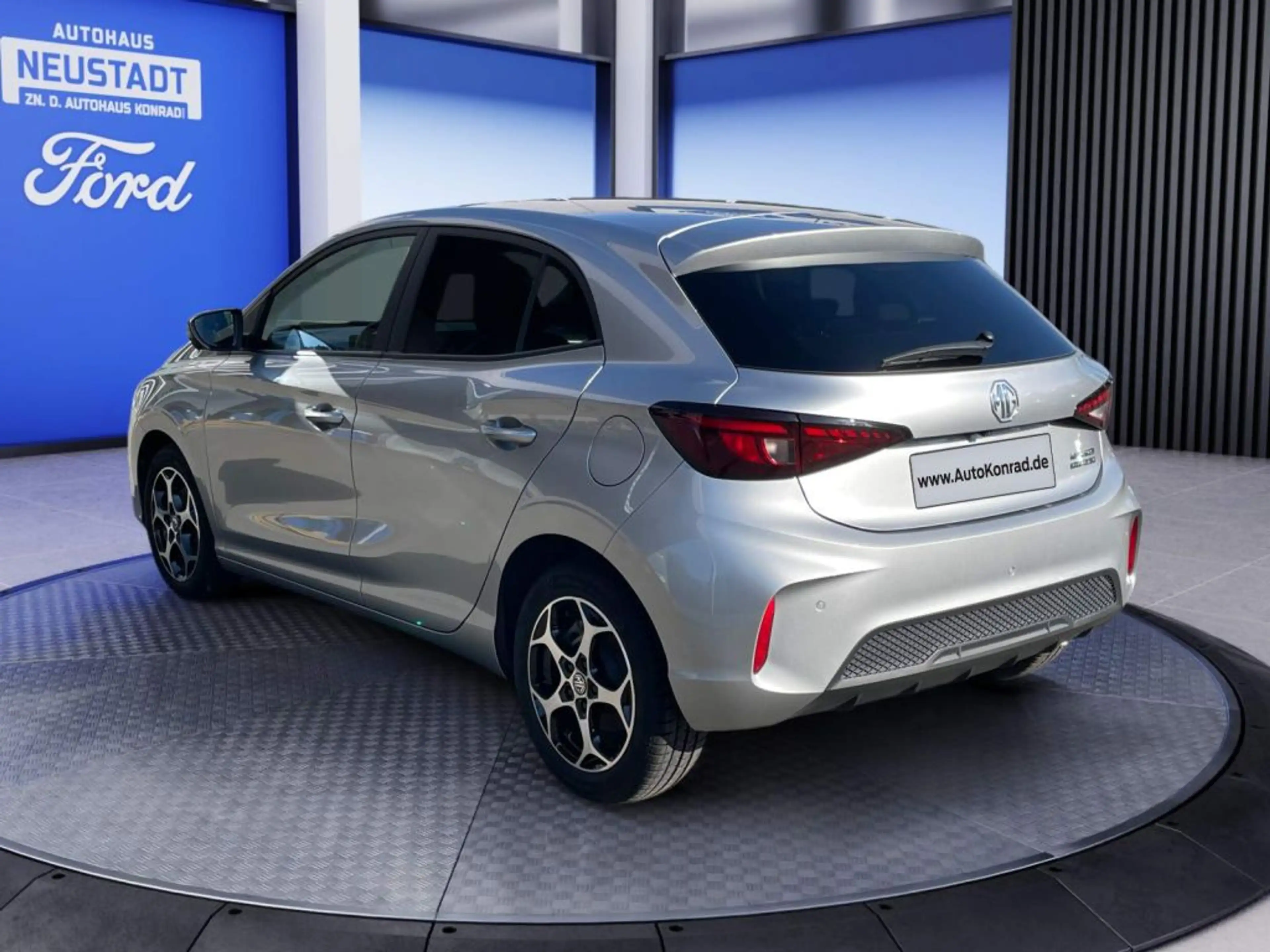 MG MG3 3 Hybrid+ Luxury — photo 4