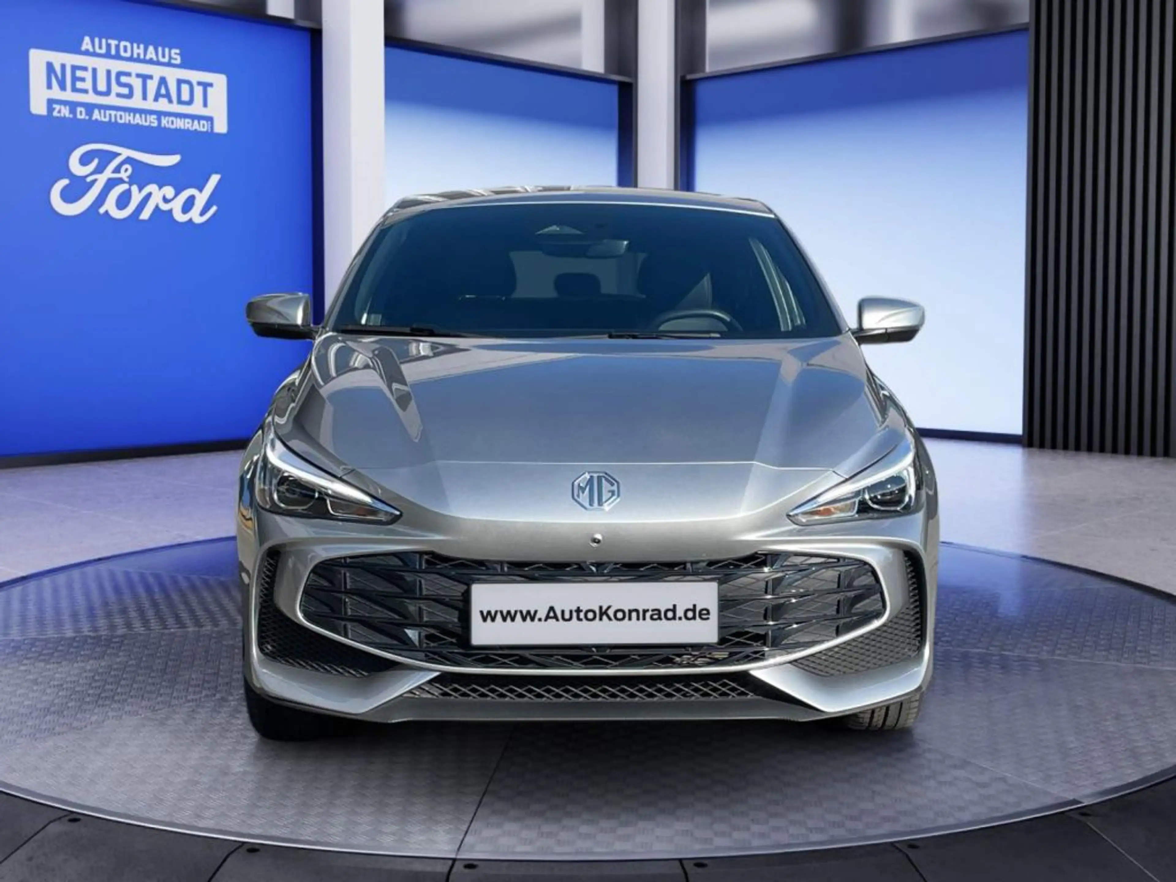 MG MG3 3 Hybrid+ Luxury — photo 2