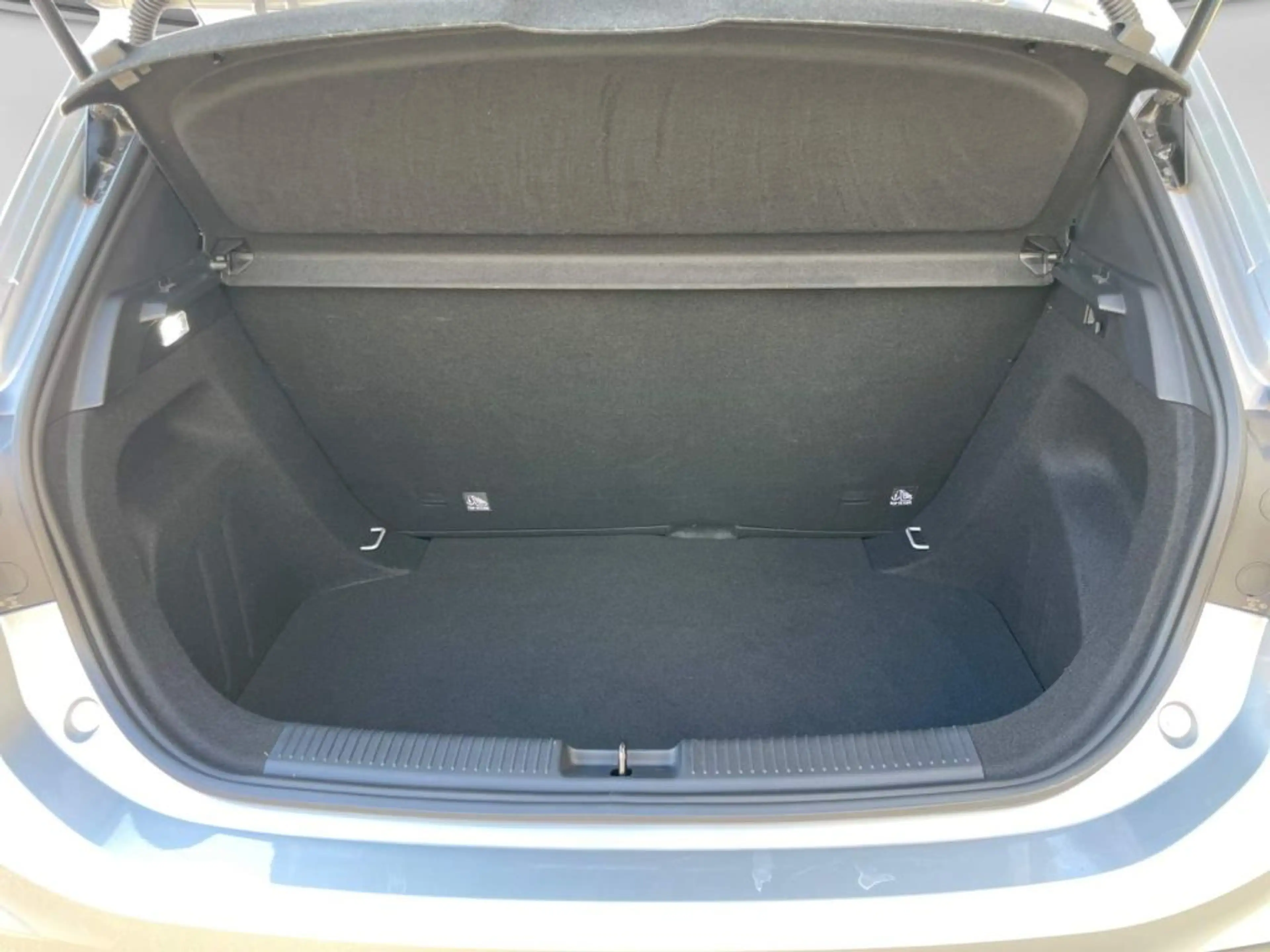 MG MG3 3 Hybrid+ Luxury — photo 7