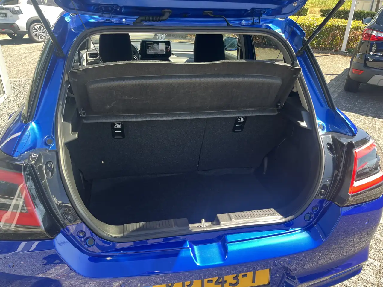 Suzuki Swift 2025 — фото 10