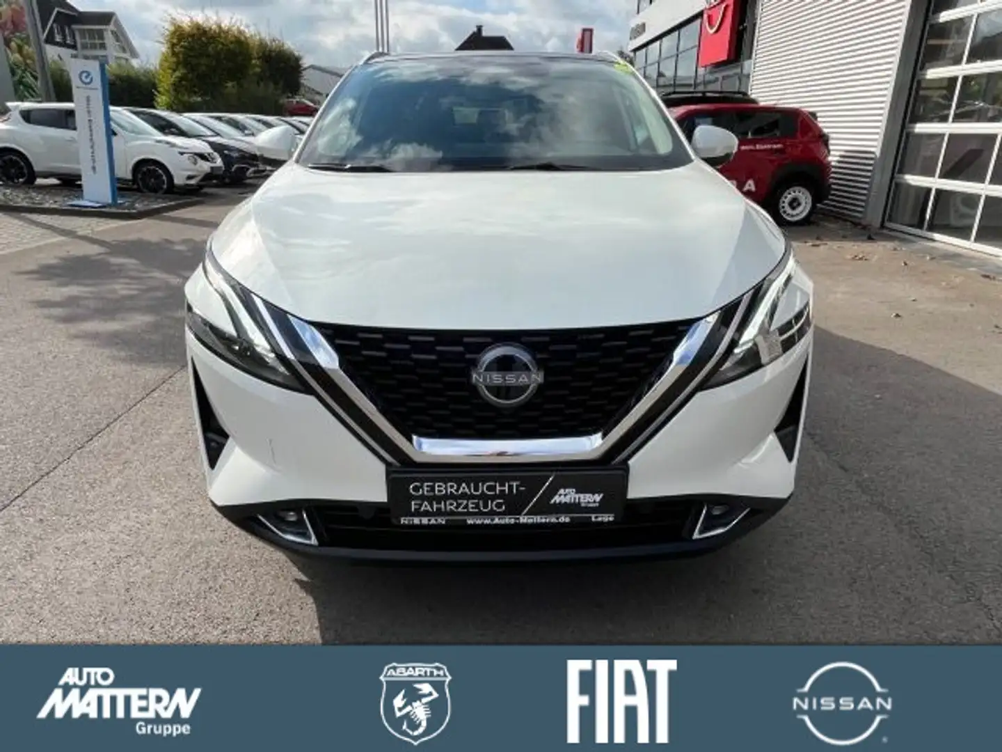 Nissan Qashqai 1.3 DIG-T N-Connecta Weiß - 2